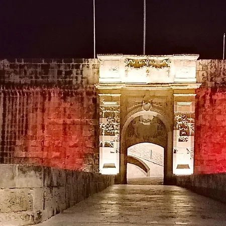 Kharmen A 1565s House With Seaviews Apartman Birgu