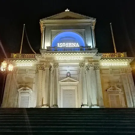 Apartman Kharmen A 1565s House With Seaviews *