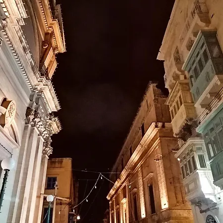 Kharmen A 1565s House With Seaviews Apartman Birgu