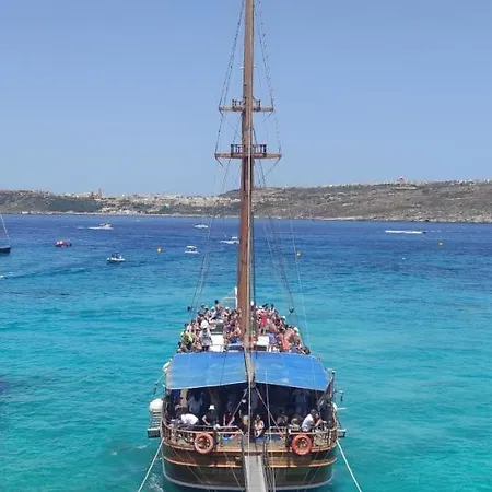 Apartman Kharmen A 1565s House With Seaviews Birgu