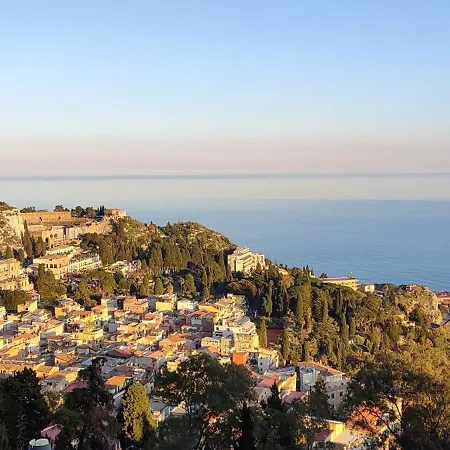 Kharmen A 1565s House With Seaviews * Birgu