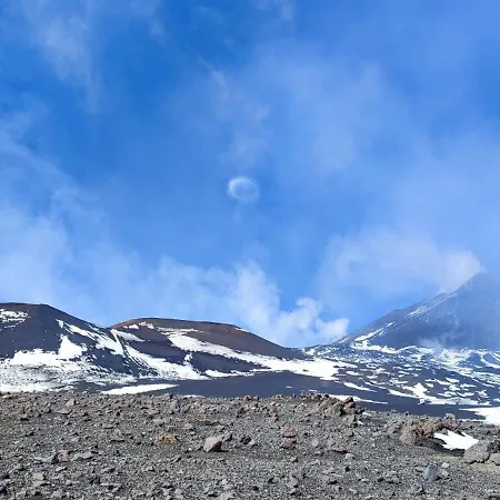 Kharmen A 1565s House With Seaviews *