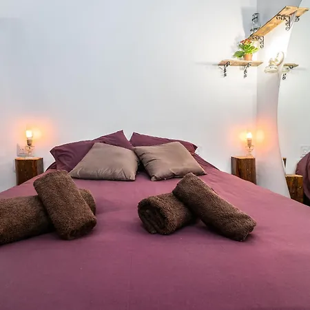 Kharmen A 1565s House With Seaviews Apartman *