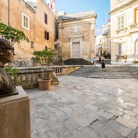 Kharmen A 1565s House With Seaviews Apartman *