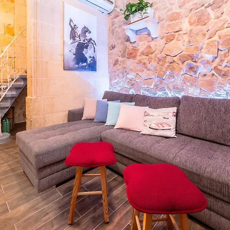 Kharmen A 1565s House With Seaviews Apartman Birgu