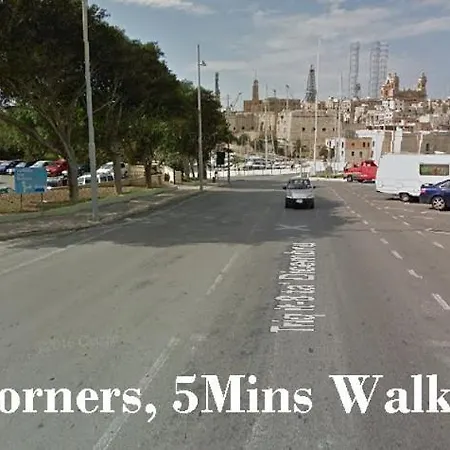 Kharmen A 1565s House With Seaviews *