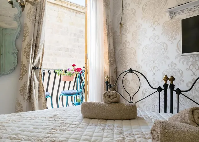 Kharmen A 1565s House With Seaviews *