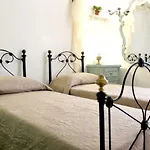 Lejlighed Kharmen A 1565s House With Seaviews