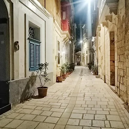 Lejlighed Kharmen A 1565s House With Seaviews Birgu