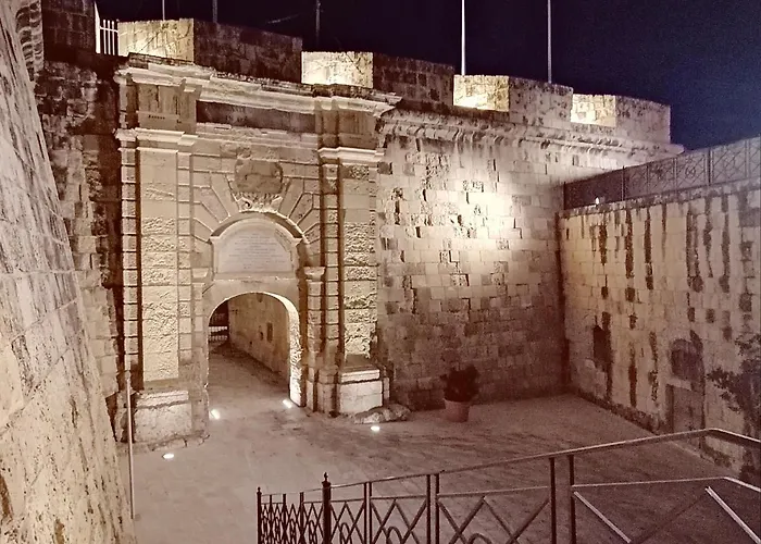 Kharmen A 1565s House With Seaviews Appartement Il-Birgu