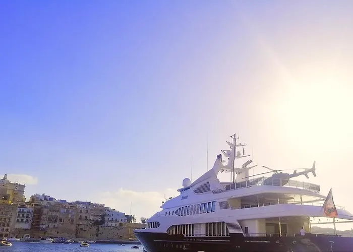 Kharmen A 1565s House With Seaviews Appartement *