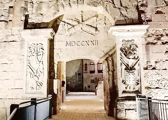 Kharmen A 1565s House With Seaviews Il-Birgu