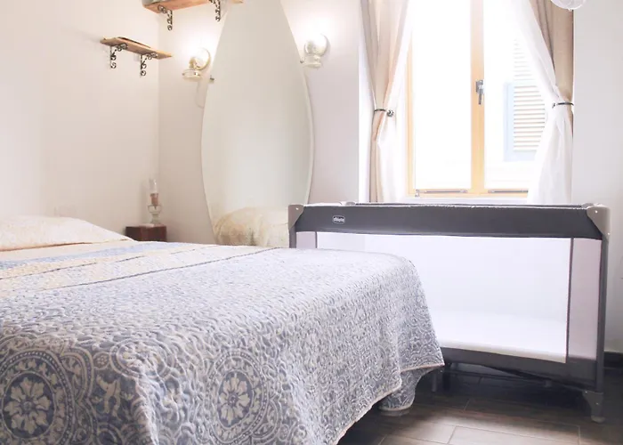 Kharmen A 1565s House With Seaviews *