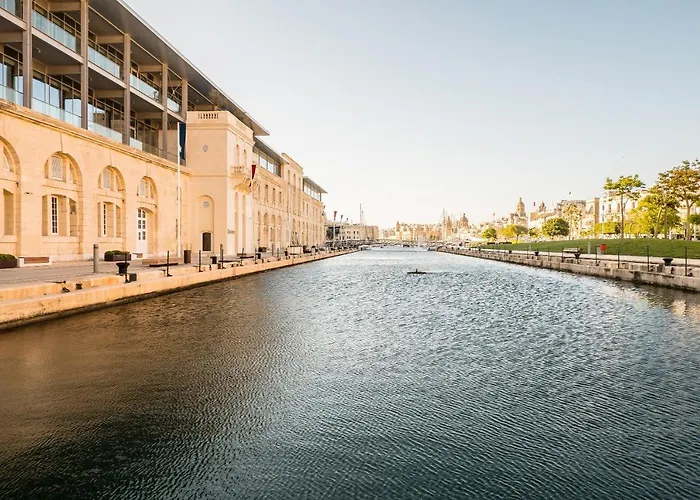 Kharmen A 1565s House With Seaviews Appartement *