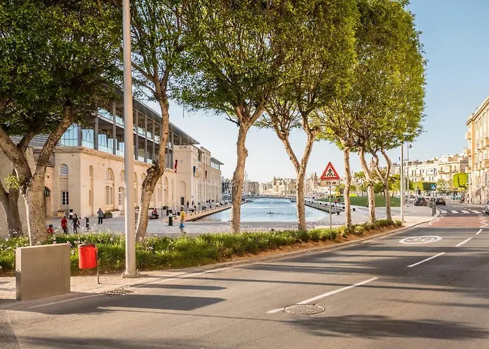 Kharmen A 1565s House With Seaviews Appartement