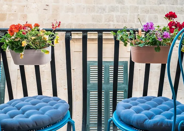 Kharmen A 1565s House With Seaviews