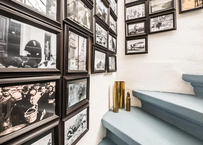 Kharmen A 1565s House With Seaviews * Il-Birgu