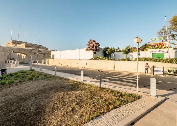 Kharmen A 1565s House With Seaviews Appartement Il-Birgu