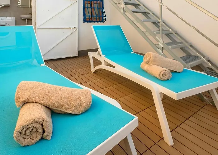 Kharmen A 1565s House With Seaviews *