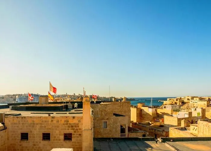 Kharmen A 1565s House With Seaviews Appartement *